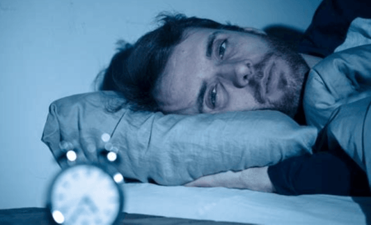 Les 5 signes que votre oreiller détruit votre sommeil